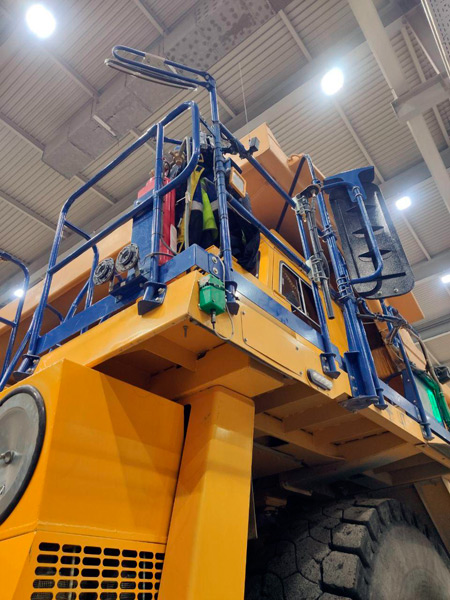 RealTrac Collision Awareness System on mining vehicles